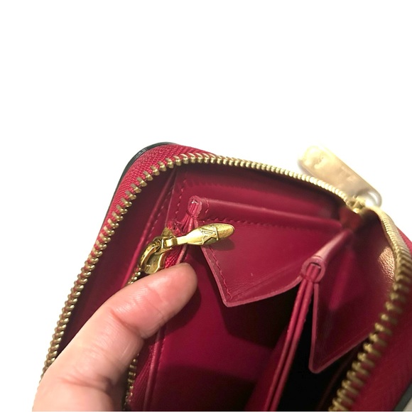 Louis Vuitton Limited Edition Rose Indian Sweet Monogram Vernis Zippy Wallet - Picture 9 of 15